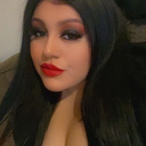 Meet your Posher, Celeste